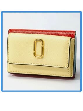 💛 MARC JACOBS Pastel Yellow Tri-fold Keyring Wallet